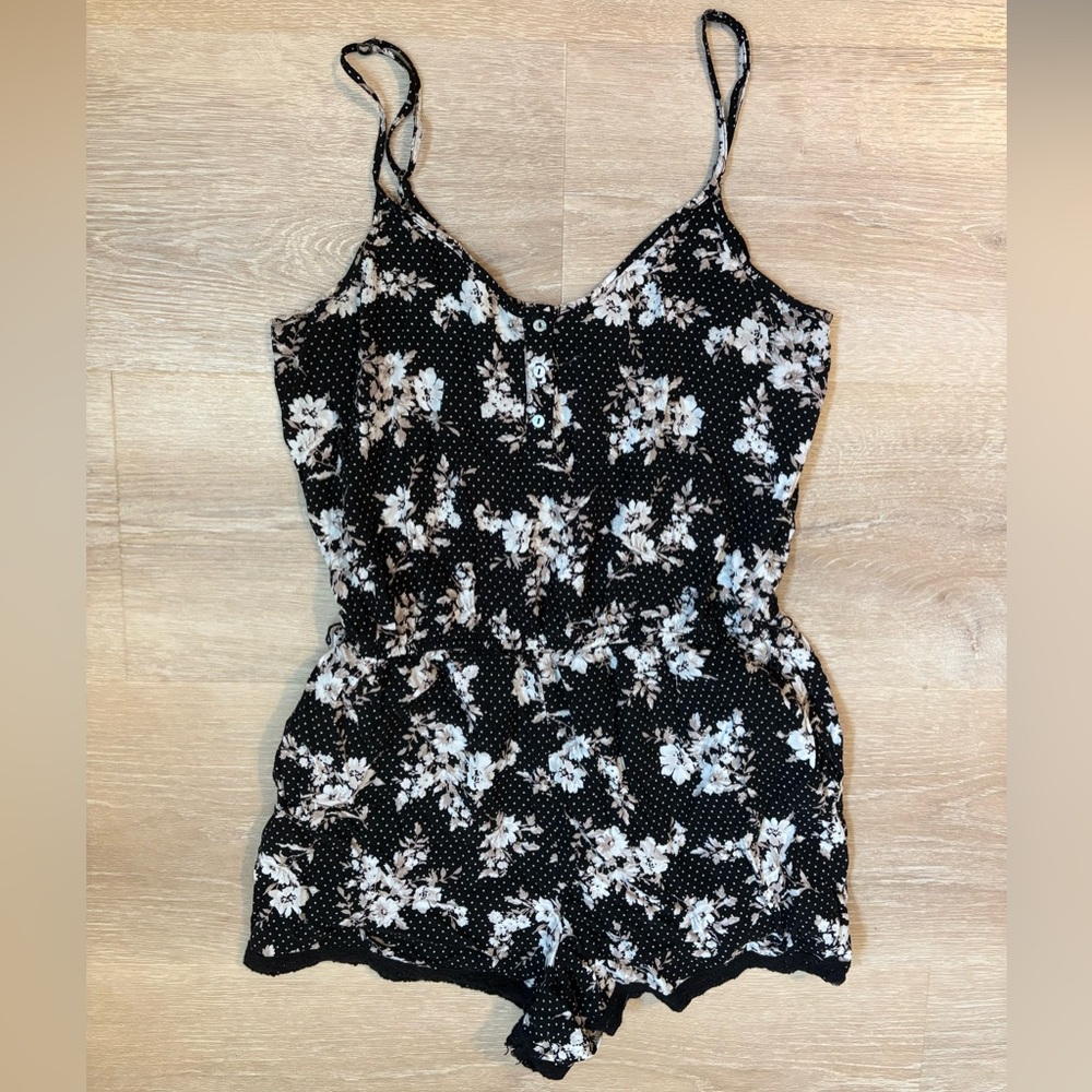 Forever 21 Black and White Floral Romper